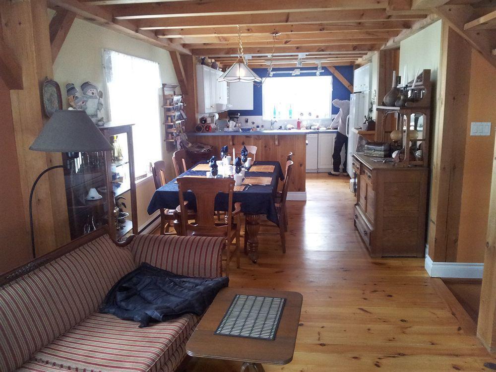 מונט טרמבלאנט Gite Le Roupillon B&B מראה חיצוני תמונה